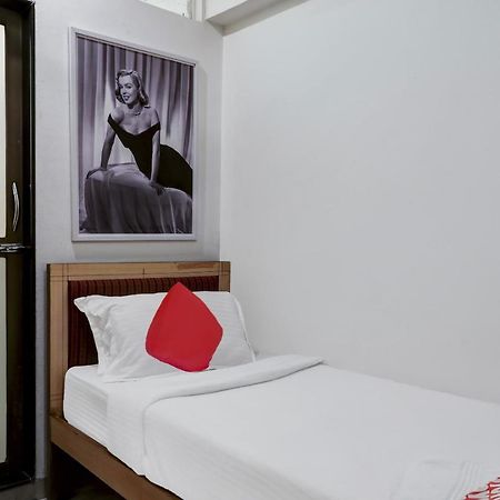 Hotel Oyo Flagship 572 Santacruz West à Bombay Extérieur photo
