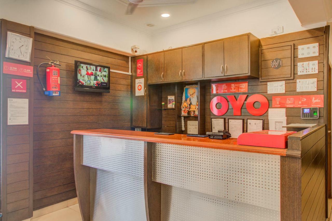 Hotel Oyo Flagship 572 Santacruz West à Bombay Extérieur photo